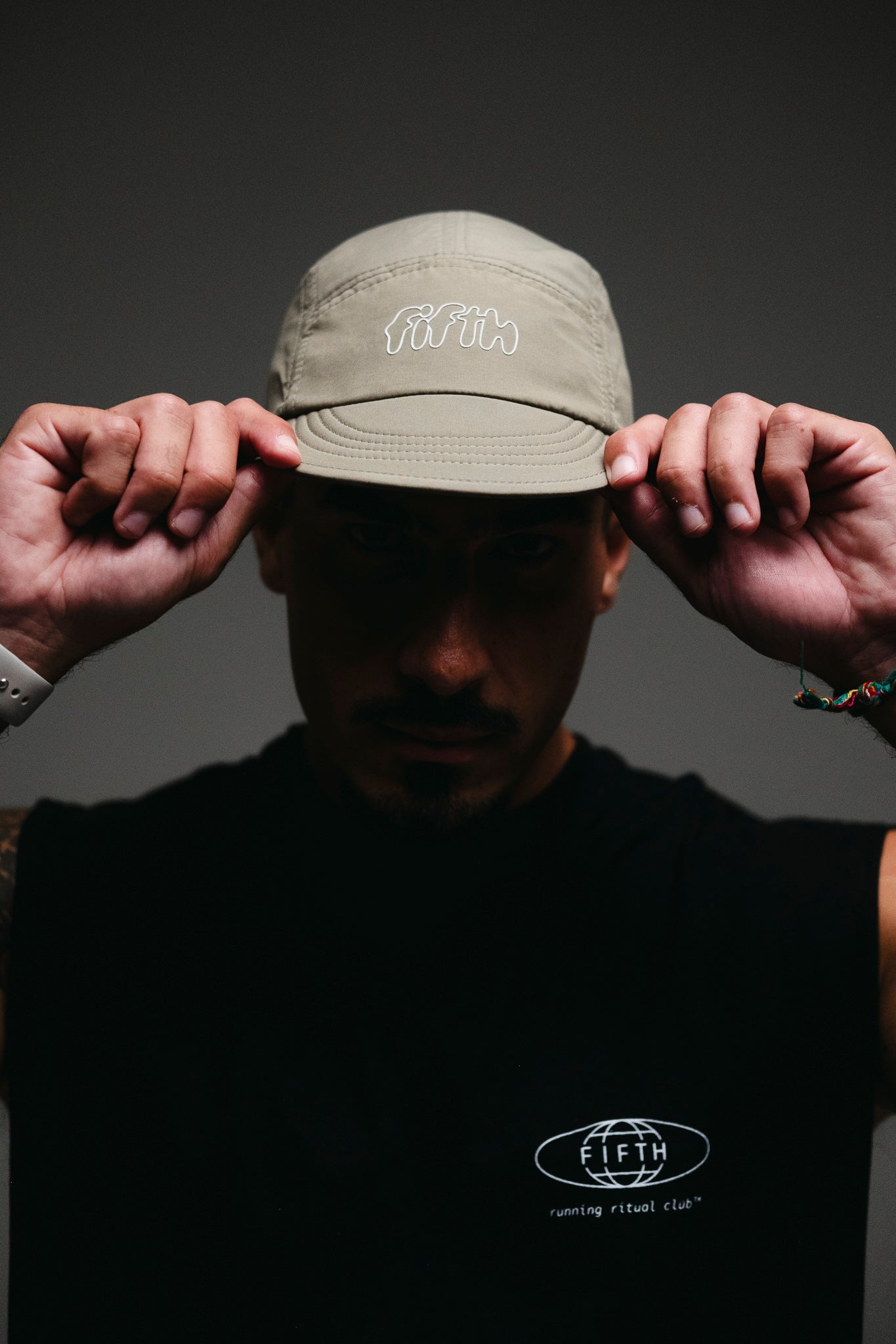 Boné FIFTH – acessório unissex minimalista, estilo urbano e lifestyle