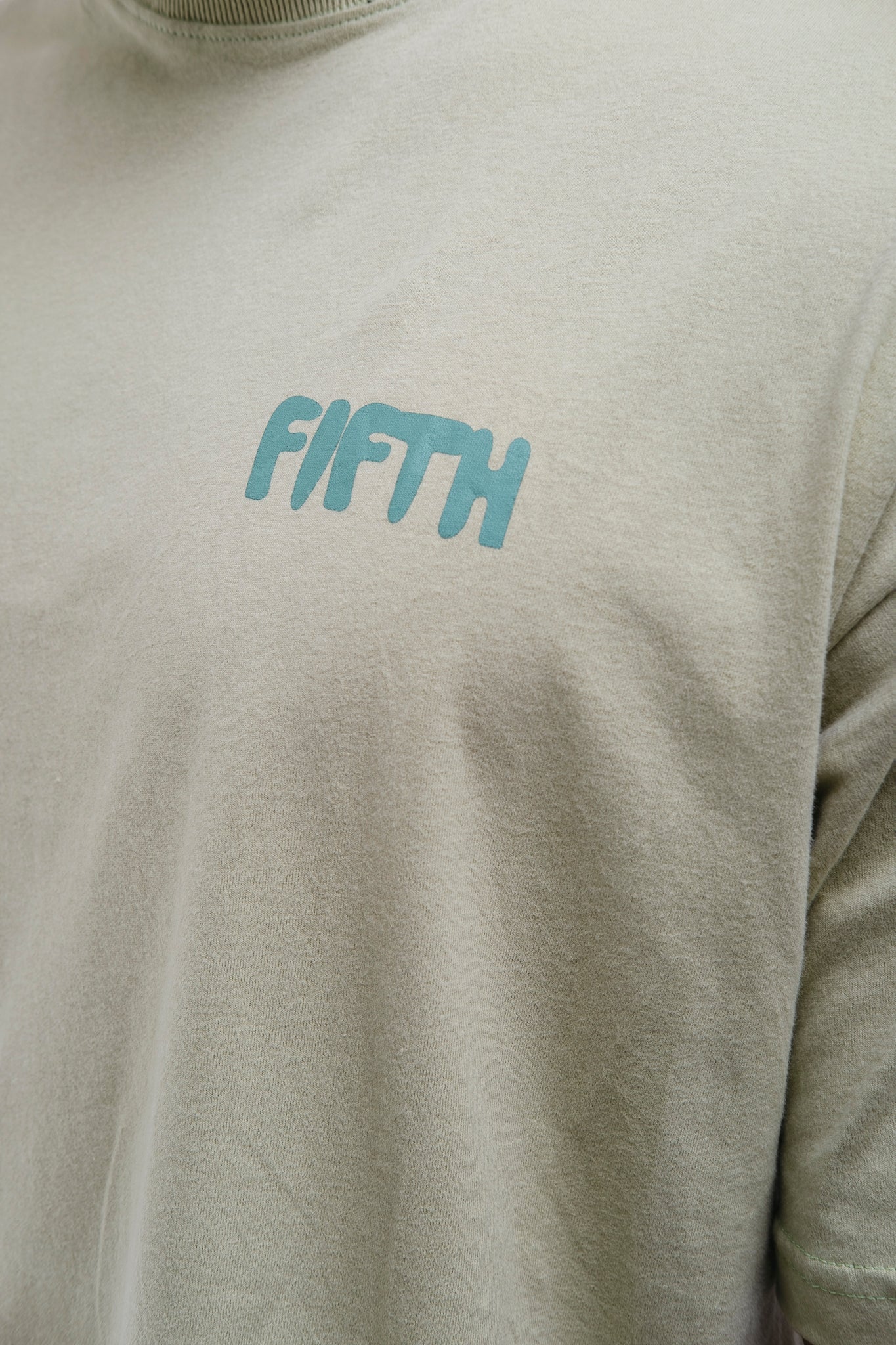 Camiseta oversized verde FIFTH – roupa fitness unissex, estilo moderno e versátil