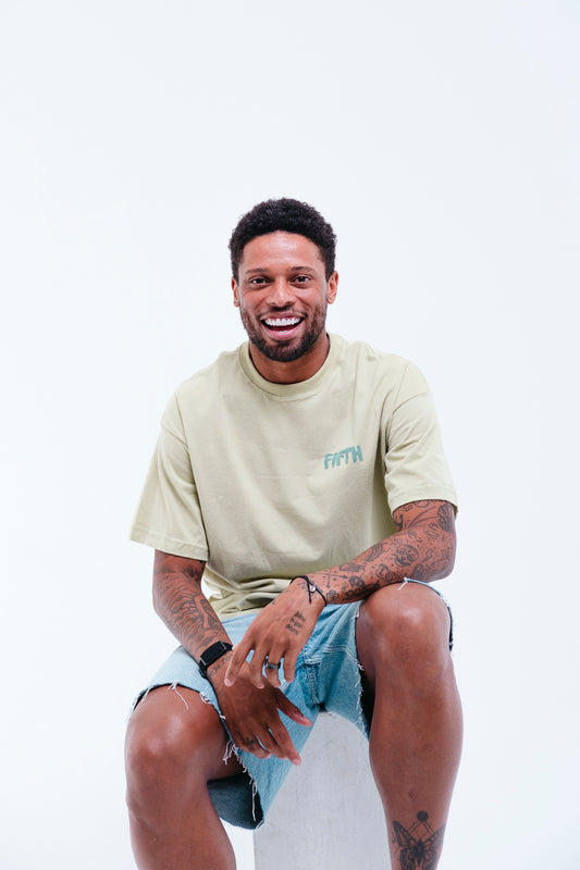 Camiseta oversized verde FIFTH – roupa fitness unissex, estilo moderno e versátil