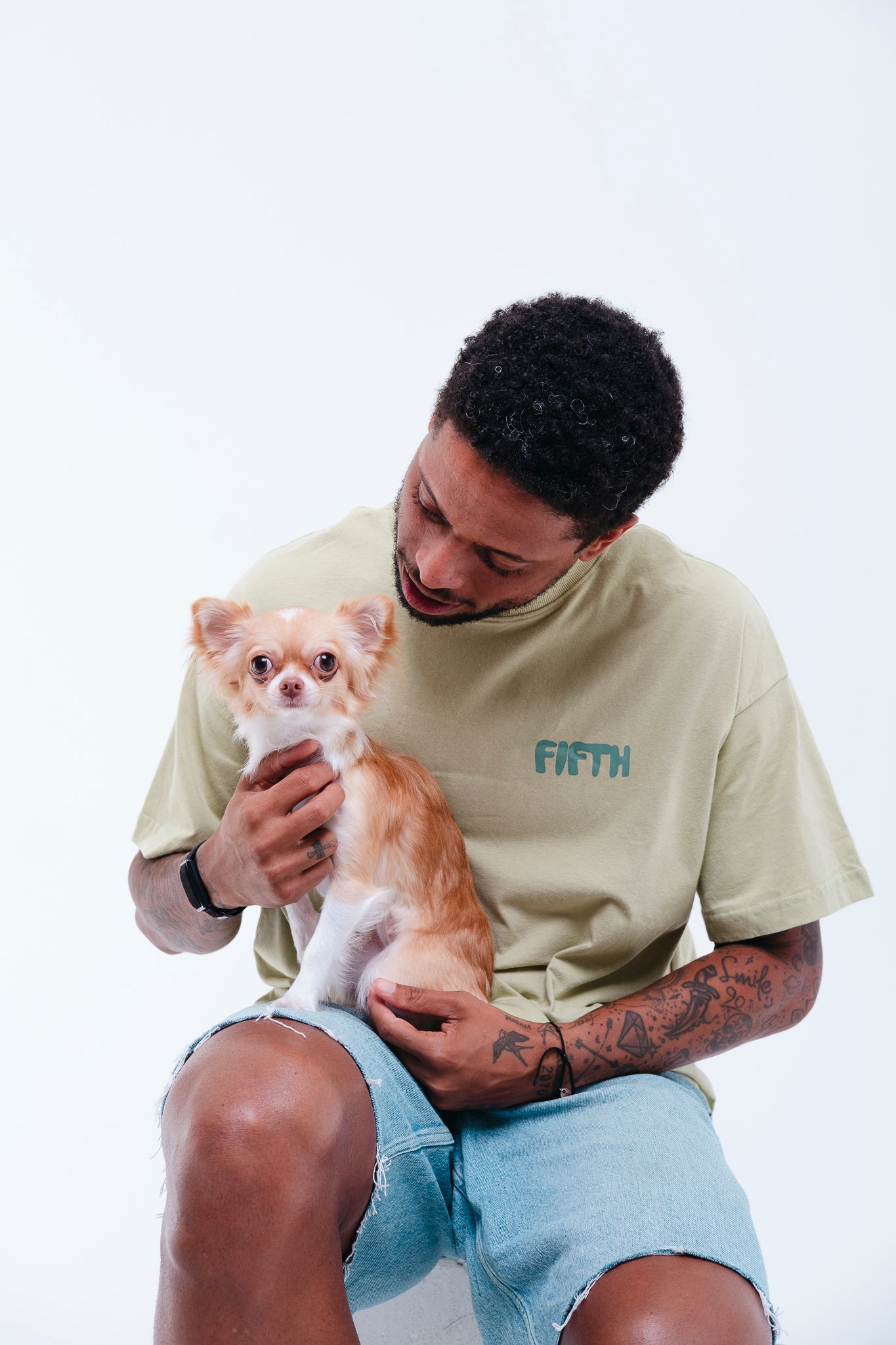 Camiseta oversized verde FIFTH – roupa fitness unissex, estilo moderno e versátil